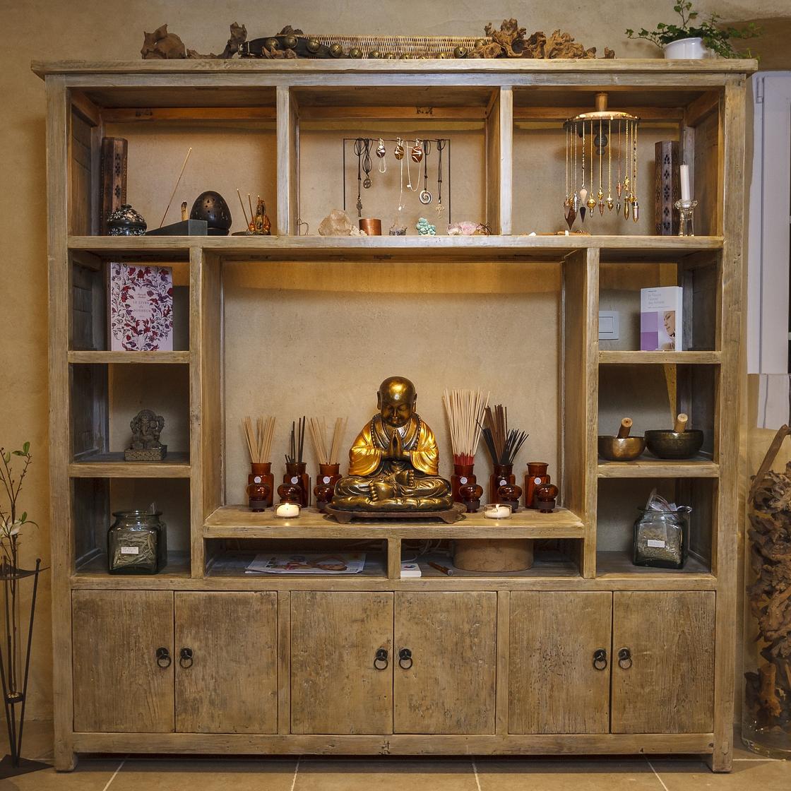 Кабинет с амулетами и талисманами Кабинет с амулетами и талисманами