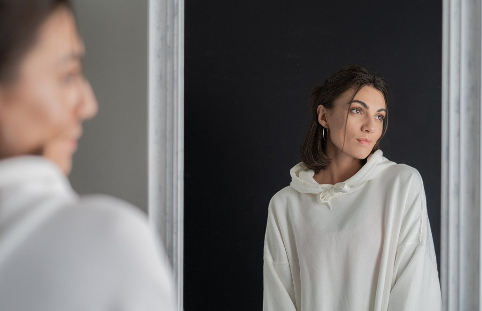 Плутон в карте рождения: как влияет на жизнь и какие негативные качества вызывает