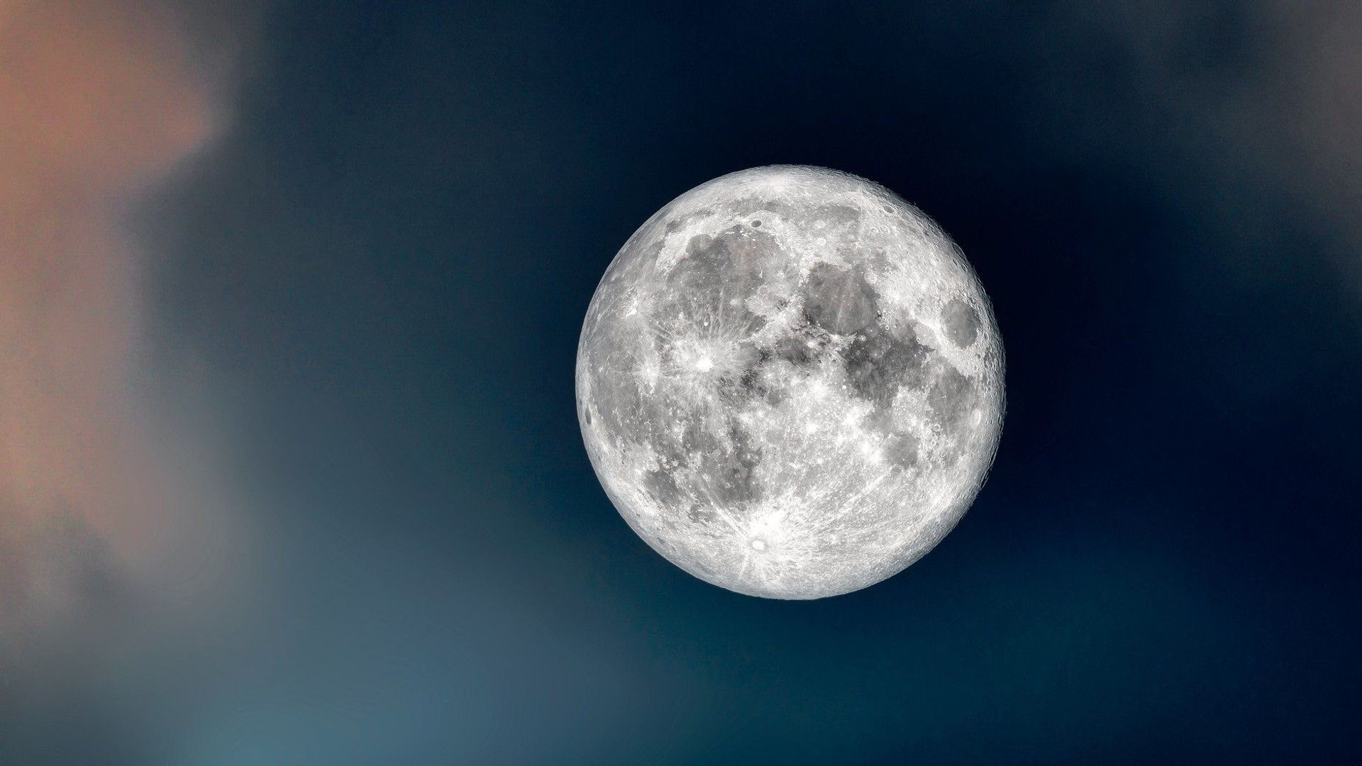 Полнолуние в Тельце призывает к действию Полнолуние в Тельце призывает к действию