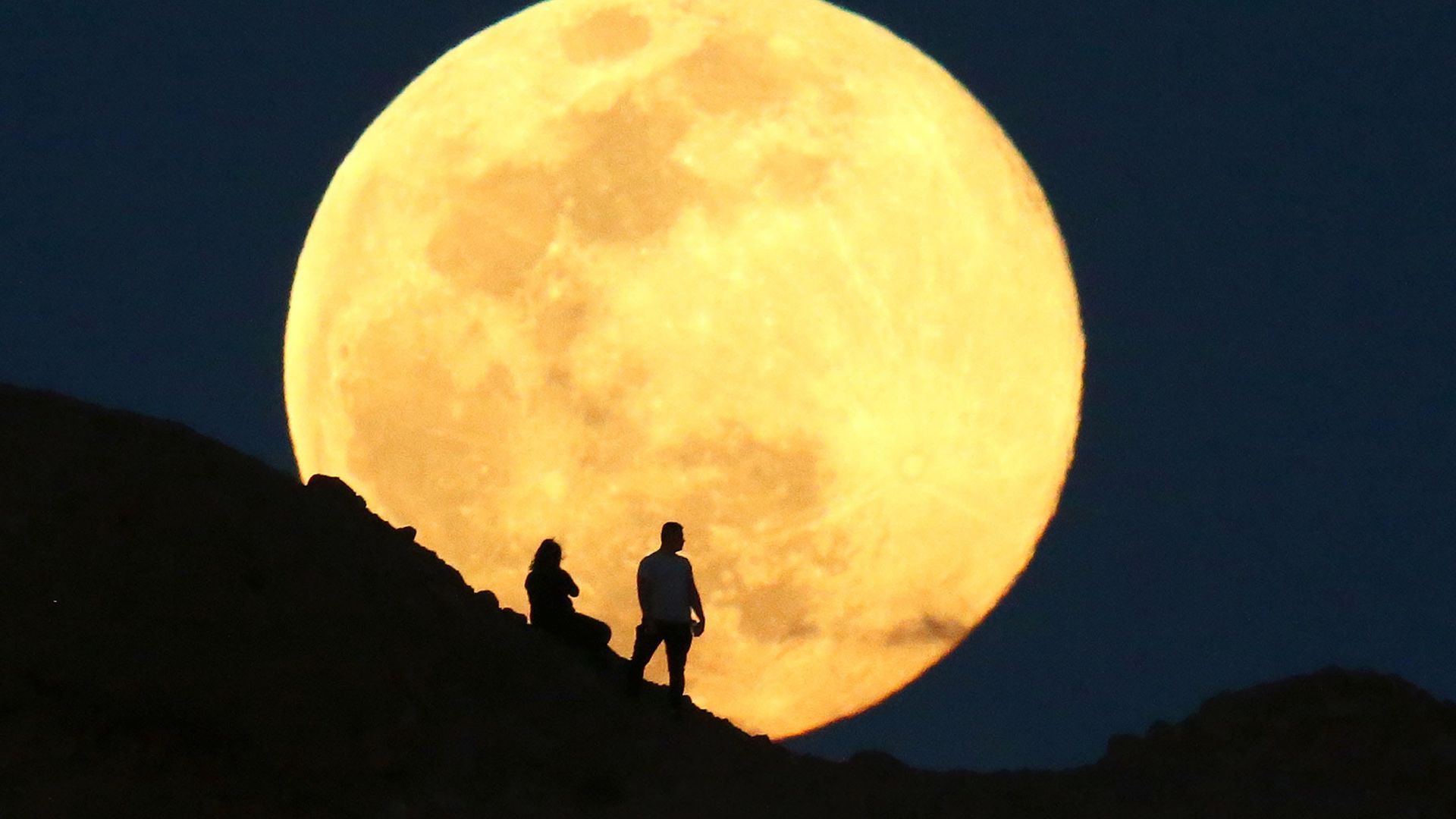 Период полнолуния, когда Луна в Деве, грозит конфликтами с близкими Период полнолуния, когда Луна в Деве, грозит конфликтами с близкими