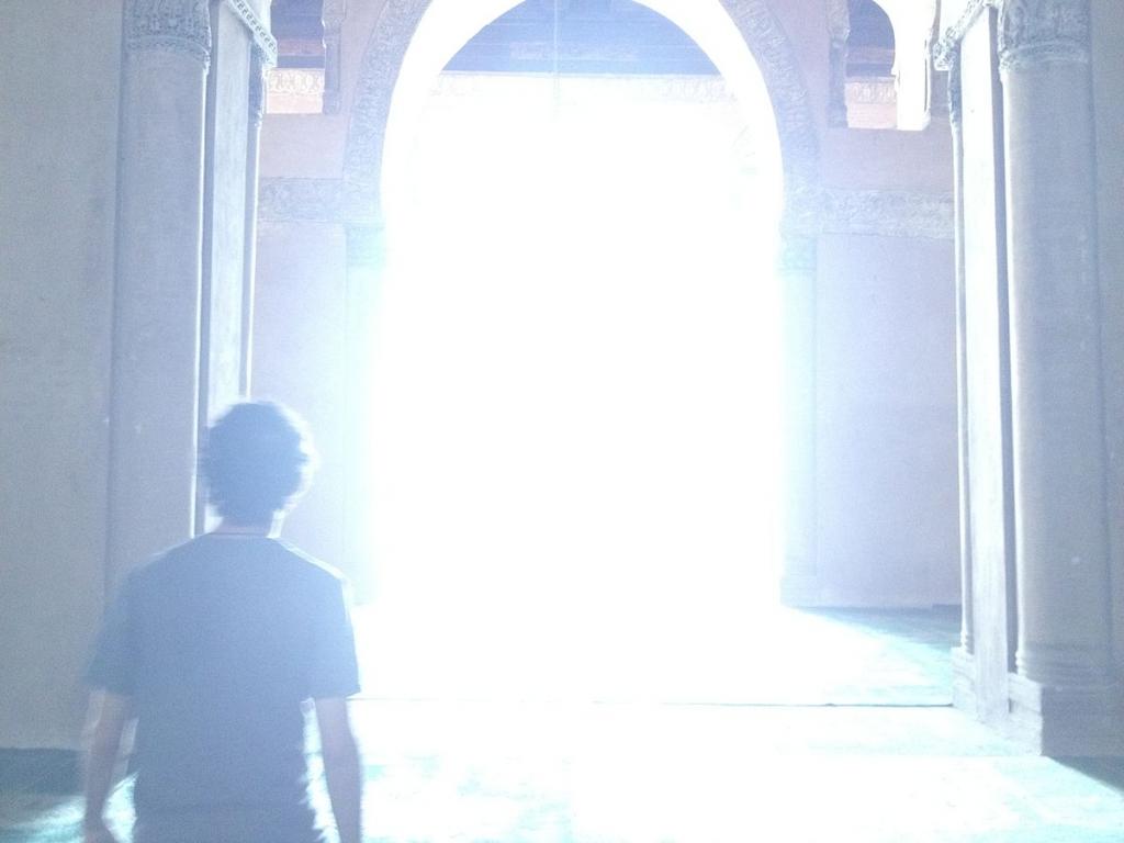 Умершие родственники видят нас после смерти