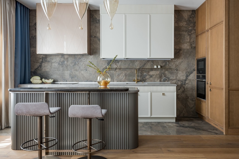 Камень, дерево, металл: как дизайнеры сочетают в интерьере три модных материала?