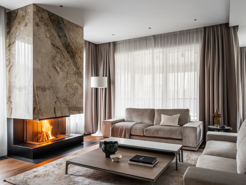 Камень, дерево, металл: как дизайнеры сочетают в интерьере три модных материала?