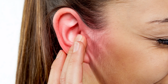 Малиновые уши