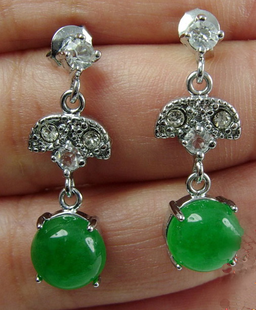 серьги с нефритом