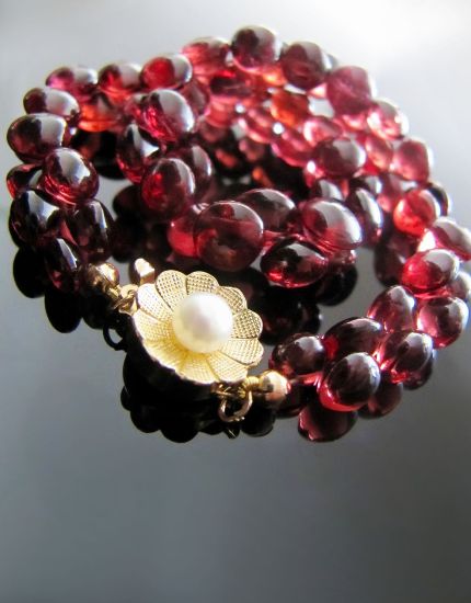 Гранатовый браслет