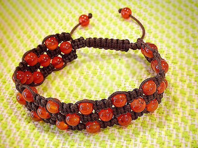 Браслет с сердоликом