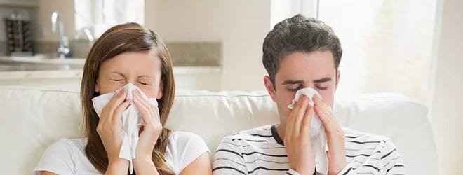 Мальчик и девочка заболели