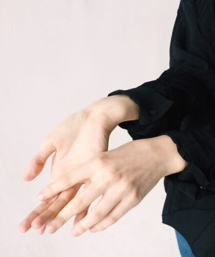 женские руки