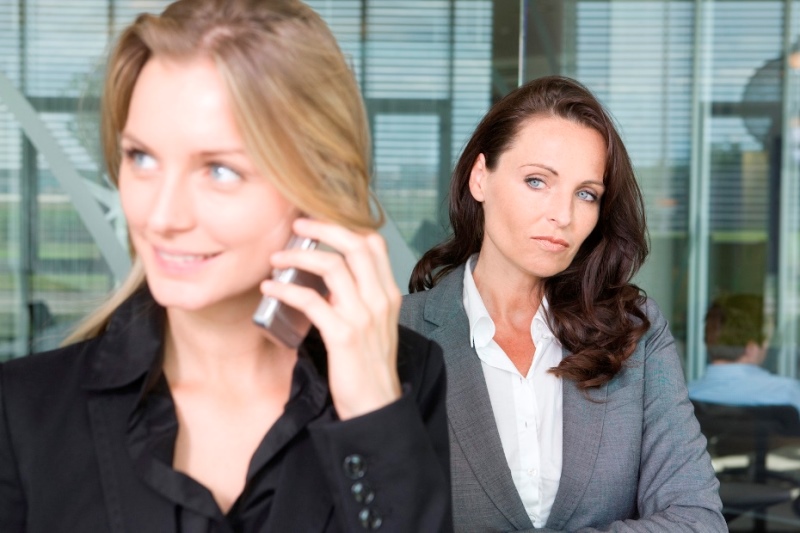 Коллега завидует