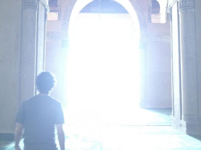 Умершие родственники видят нас после смерти